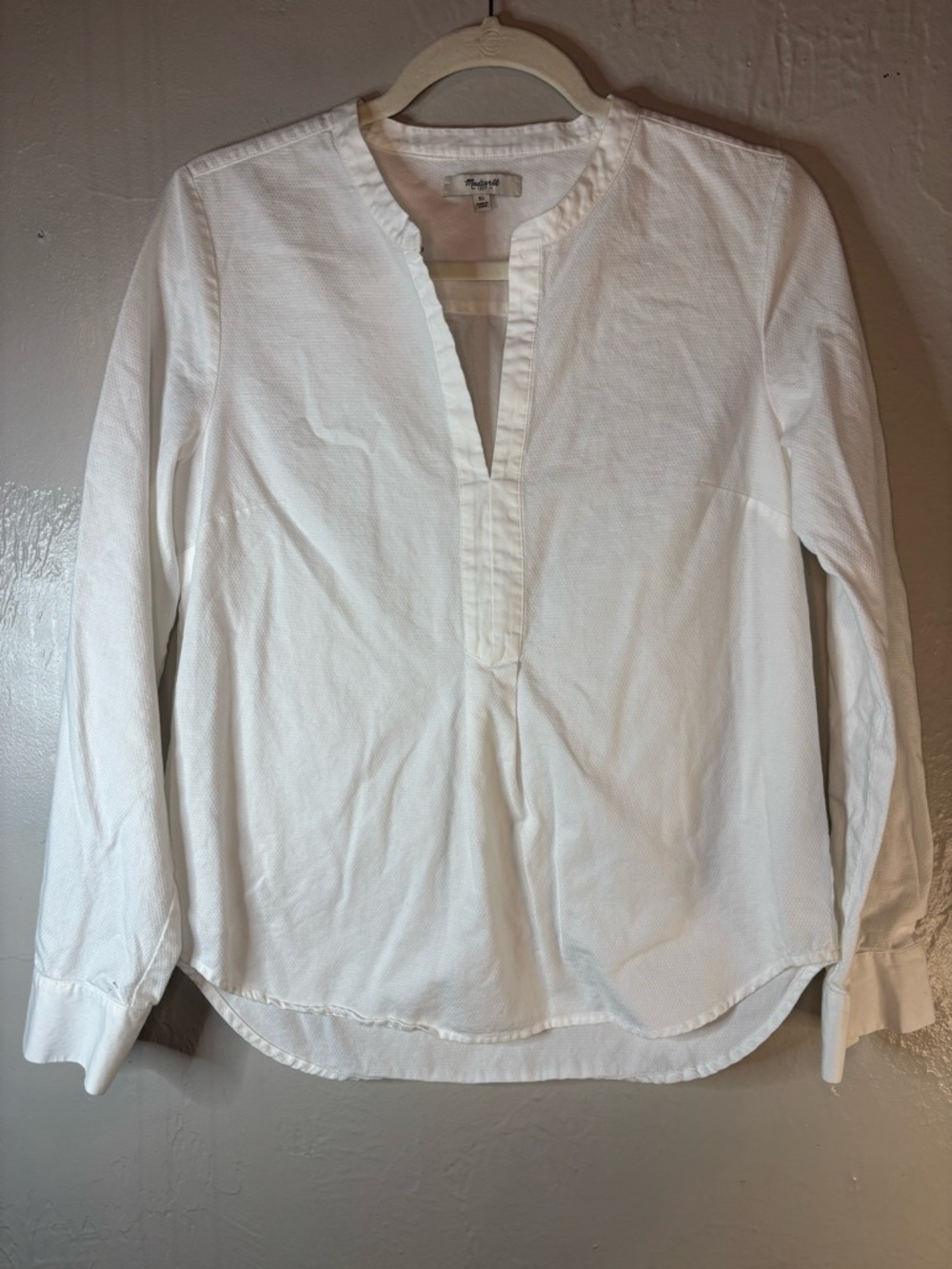 Madewell Split -Neck Long Sleeve Blouse Size M 100 % cotton